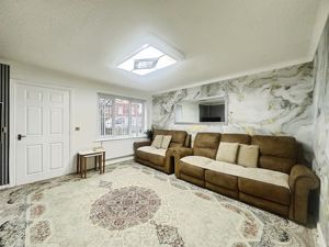 Photo 25- click for photo gallery